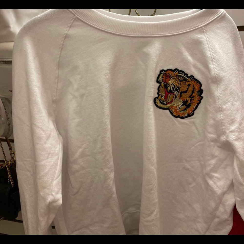 White oversized sweatshirt